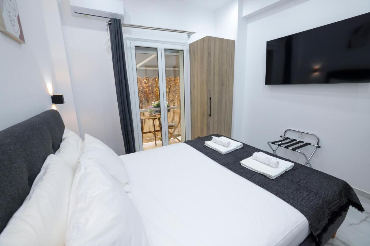 Apollo 2 Bd Jacuzzi Suite Atena Exterior foto